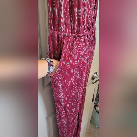 Roxy Red Jumpsuit Vibrant and Chic - Picture 2 of 7